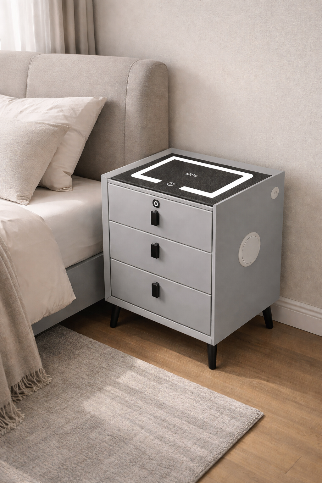 Noptieră Inteligentă 3 în 1: Boxă Bluetooth Incorporată, Încărcare Wireless 15W, Lumină LED, 3 Sertare ZanaCasei.Ro