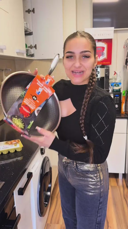Tigaie Hibrid 30cm Zâna Casei® – Suprafață Diamantată Antiaderentă, Inducție, Fără Ulei, Mâner Stay Cool